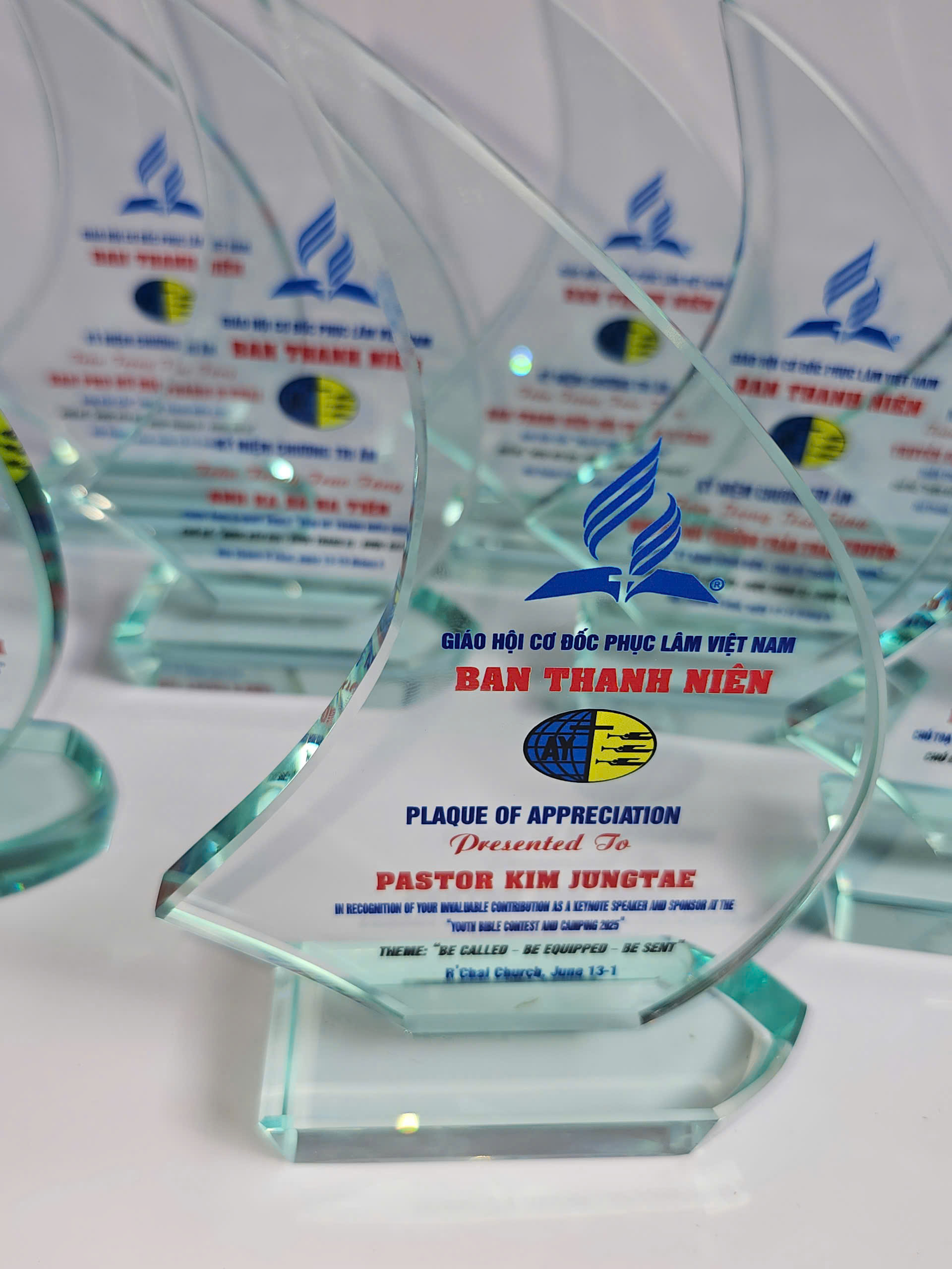 Kỷ Niệm Chương Cánh buồm