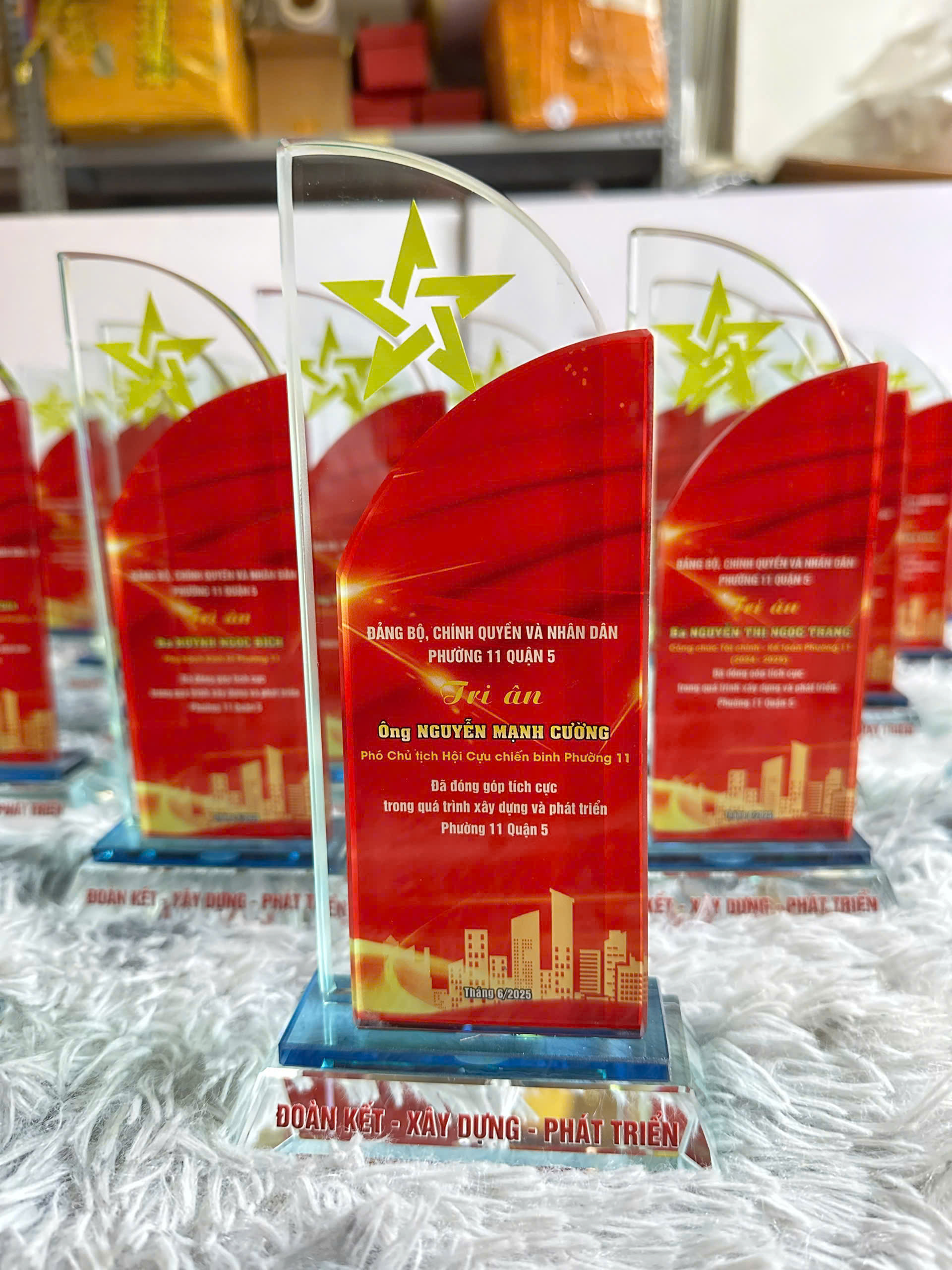 Kỷ Niệm Chương 2 lớp - Mã 04