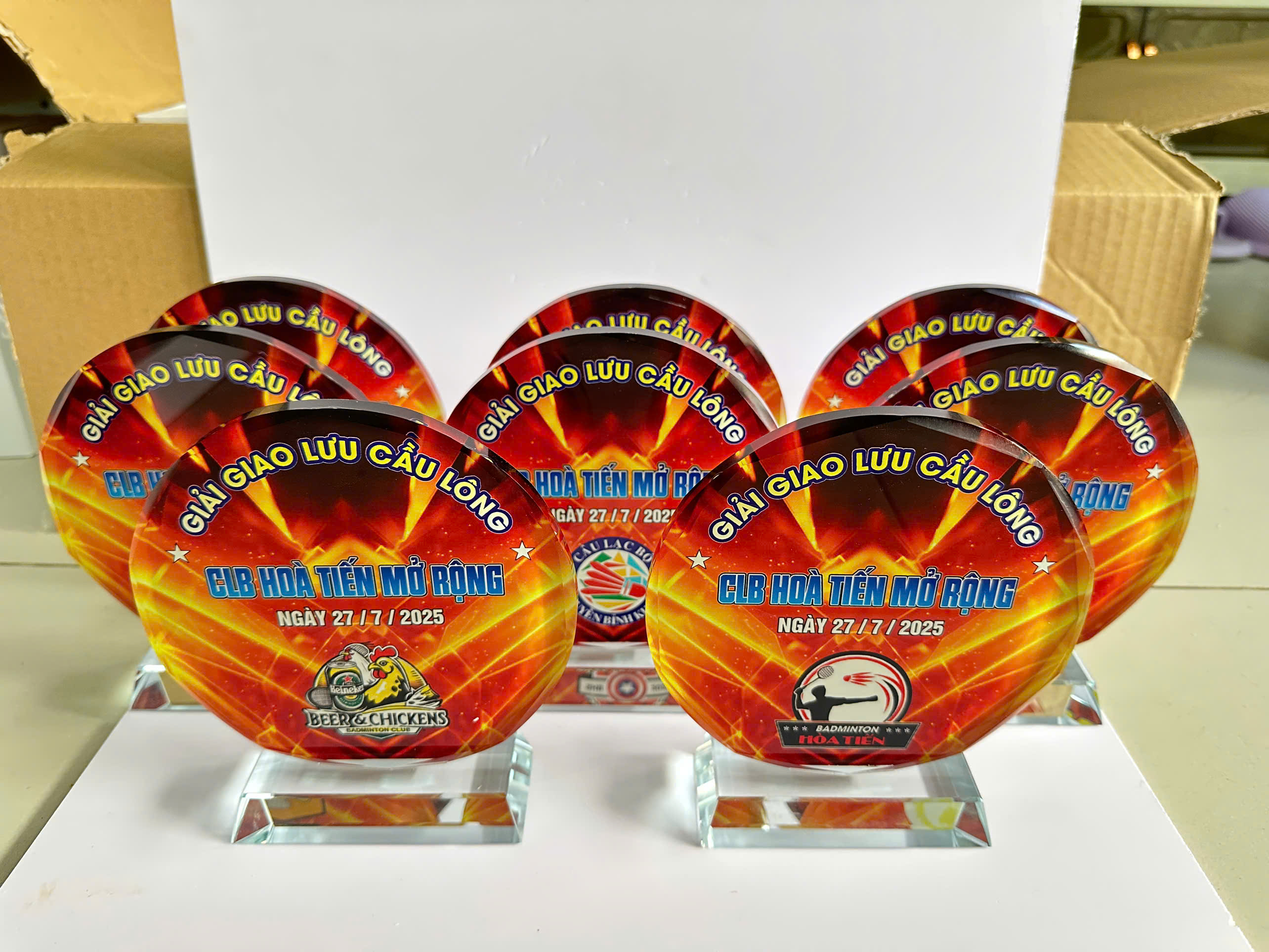 Kỷ Niệm Chương Tròn in Full